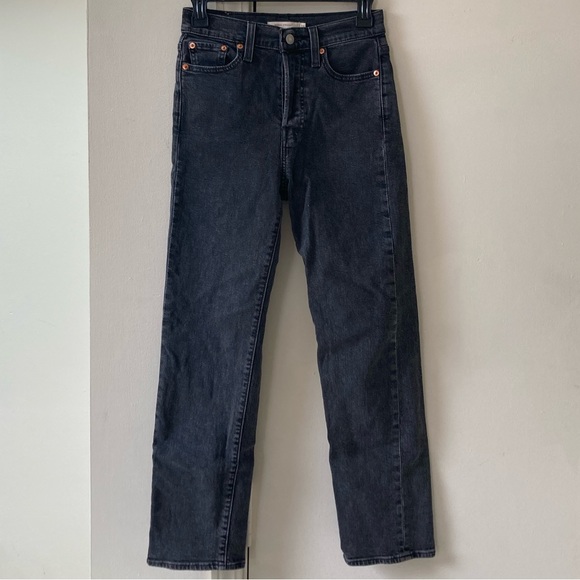 WORN ONCE LEVI’S Wedgie Straight Fit Women’s Jeans in ‘Break a Leg’ - Dark Gray - Picture 7 of 16